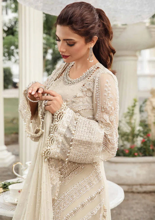 ✨ Elegant Embroidered Luxury Lawn Suit
